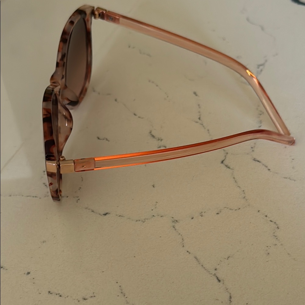 LOFT Outlet Women's Tortoiseshell Sunglasses OS NWOT - Picture 12 of 16